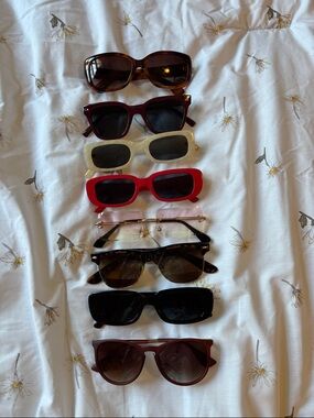 Mixed Sunglasses Lot 8 - Assorted Colors
